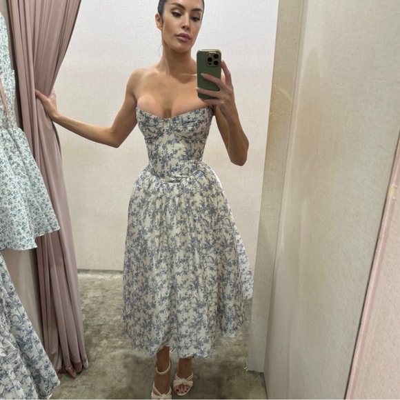 HOUSE OF CB BENNET DRESS - Picture 2 of 5